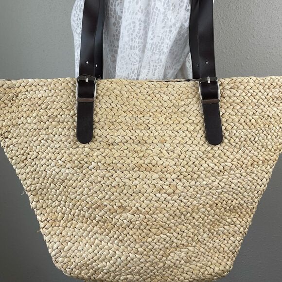Newport News Corn Husk Tote EUC - Picture 2 of 6